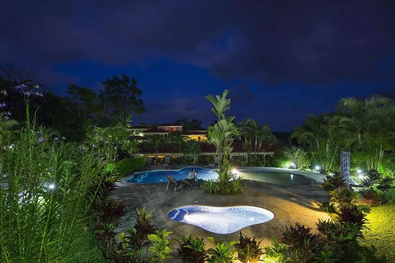 ホテル Arenal Volcano Inn