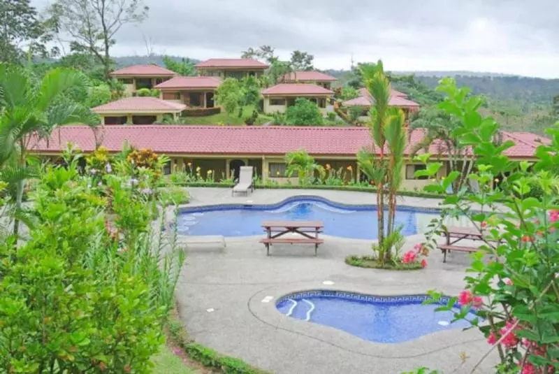 ホテル Arenal Volcano Inn