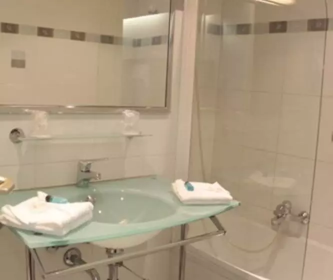 ホテル Ath Hôtel Athénée