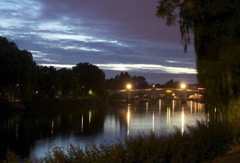 בית מלון כפרי Bingham Riverhouse