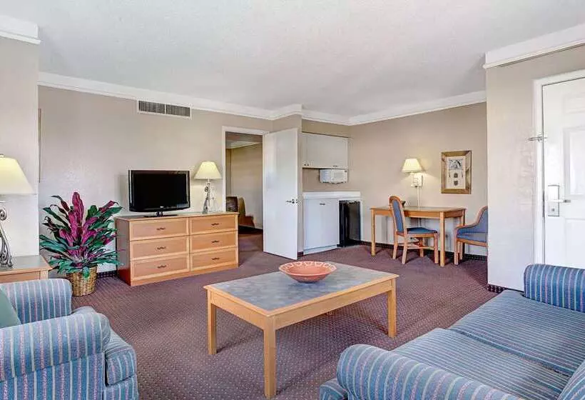 호텔 Days Inn By Wyndham Tucson City Center