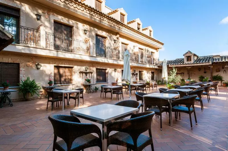 Отель Dona Manuela