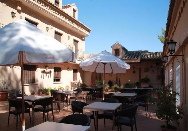 Отель Dona Manuela