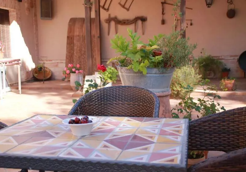 Отель Dona Manuela