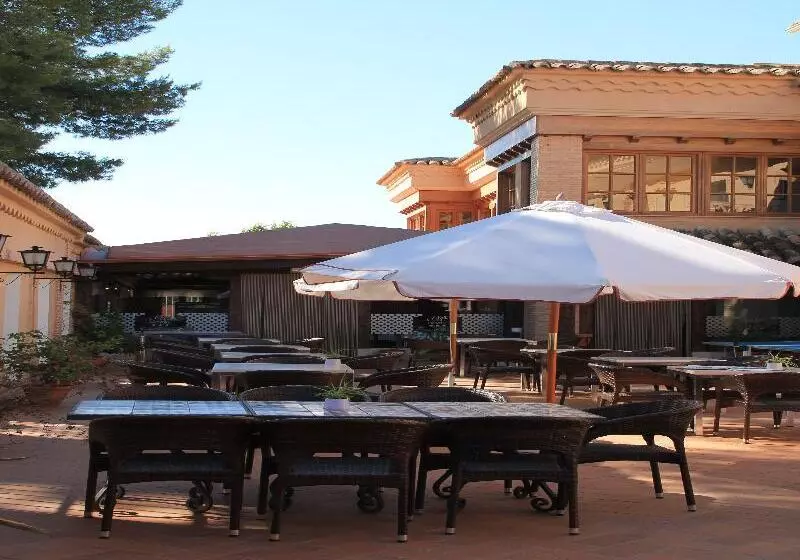 Отель Dona Manuela