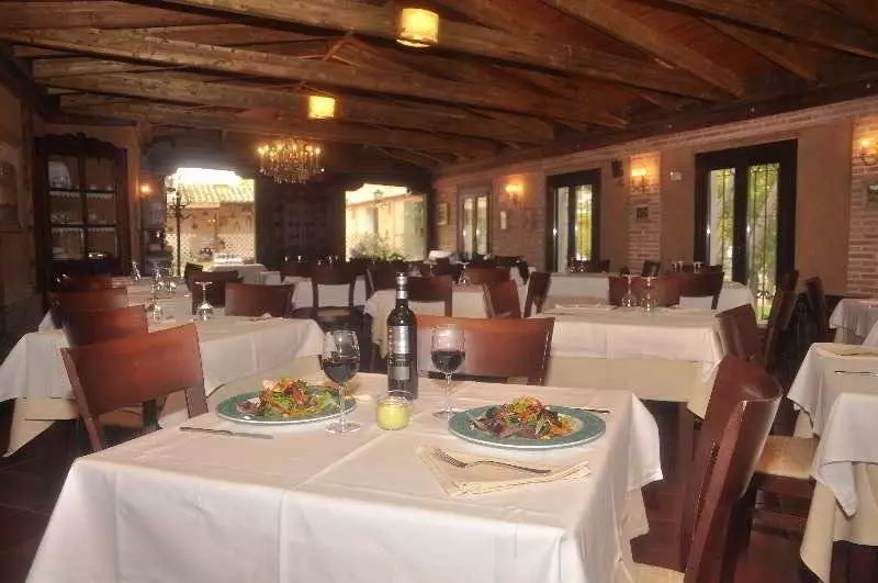 Отель Dona Manuela