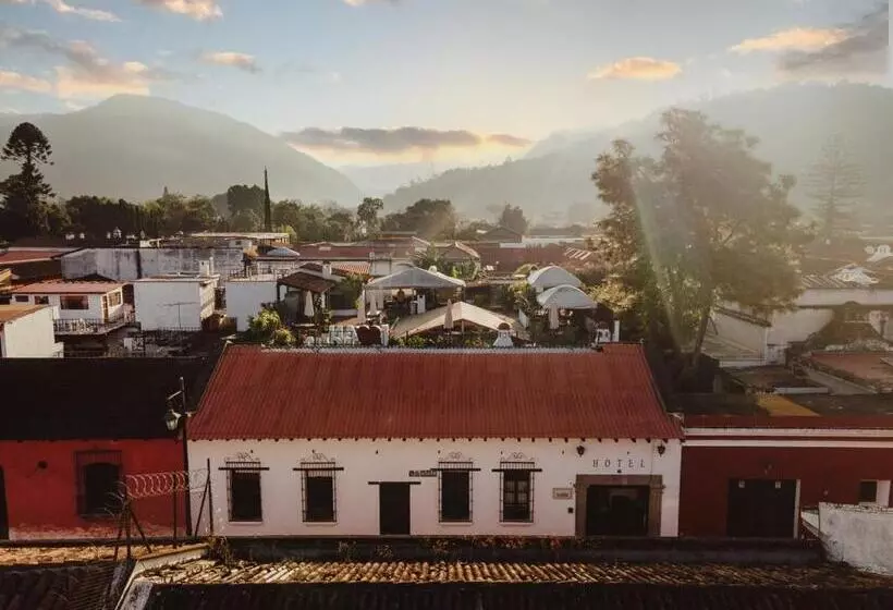 هتل El Carmen