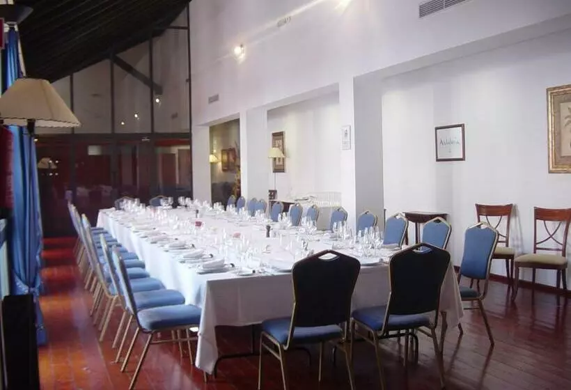 호텔 Escuela Convento Sto Domingo