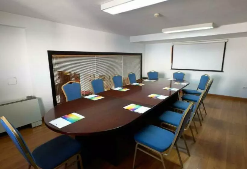 호텔 Escuela Convento Sto Domingo