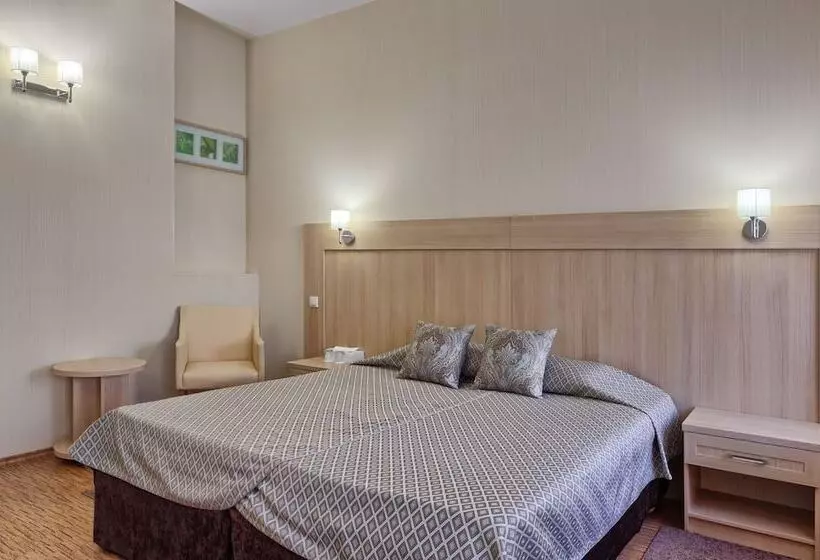 ホテル Herzen House