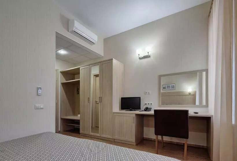 ホテル Herzen House