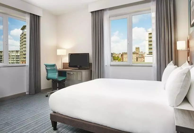 Отель Leonardo Nottingham