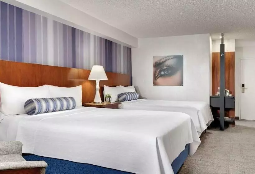 Luxor Hotel And Casino