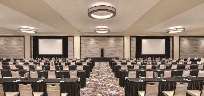 Luxor Hotel And Casino