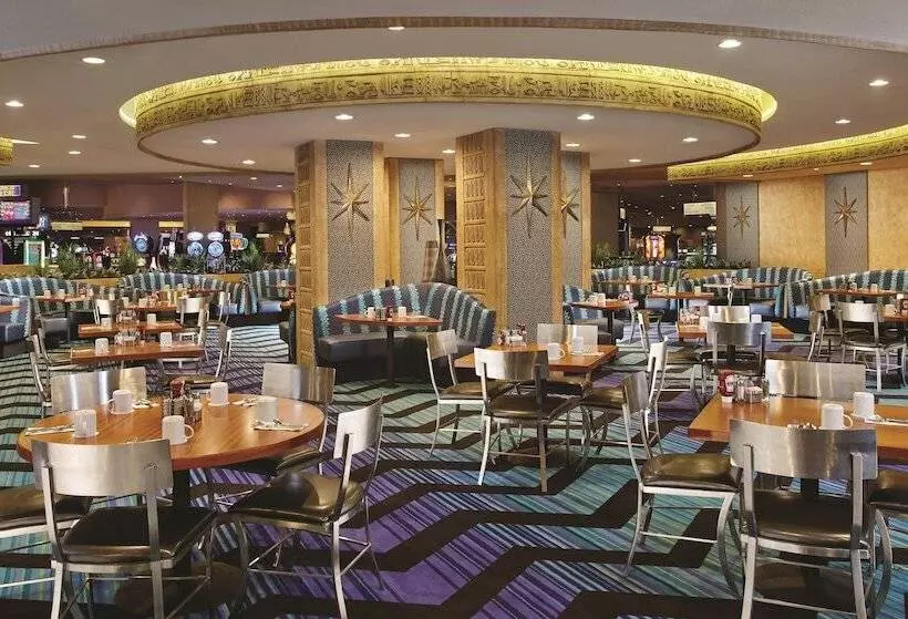 Luxor Hotel And Casino