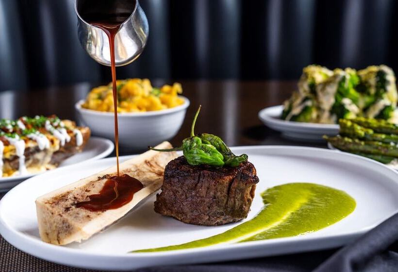 Luxor Hotel And Casino