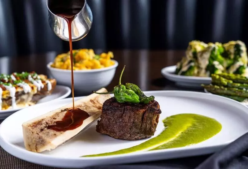 Luxor Hotel And Casino