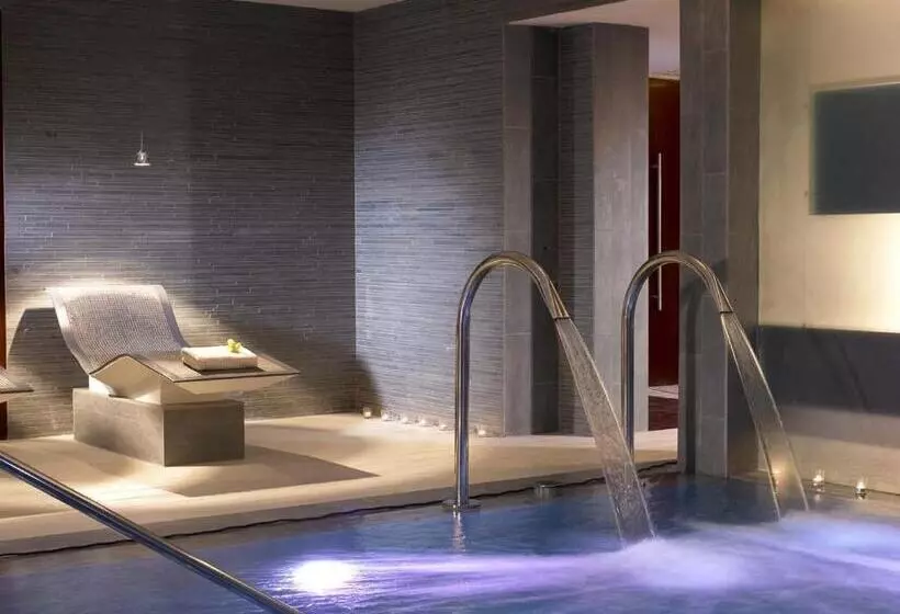 Maryborough Hotel & Spa