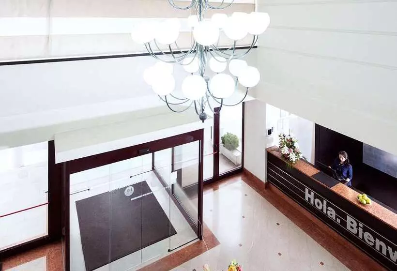 فندق NH Timisoara