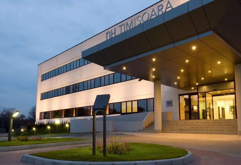 ホテル NH Timisoara