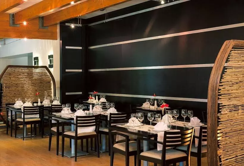 فندق NH Timisoara