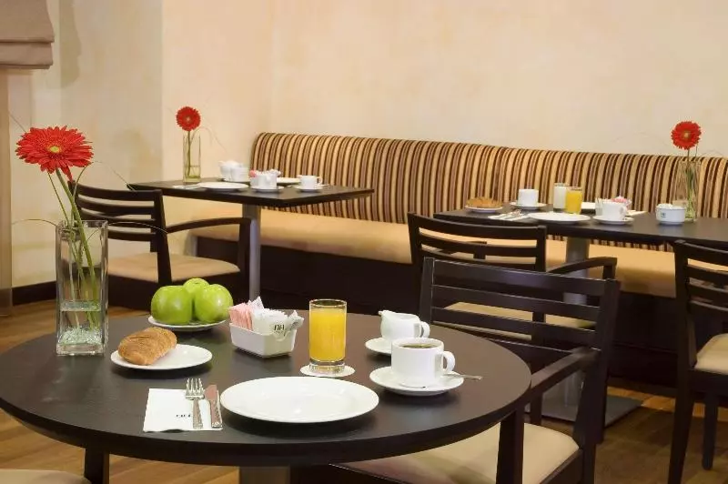 فندق NH Timisoara