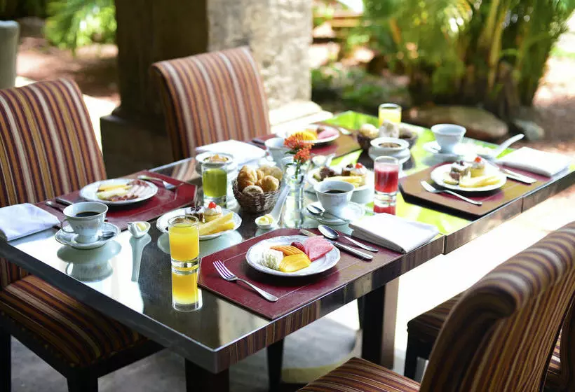 هتل Pestana Convento do Carmo Bahia