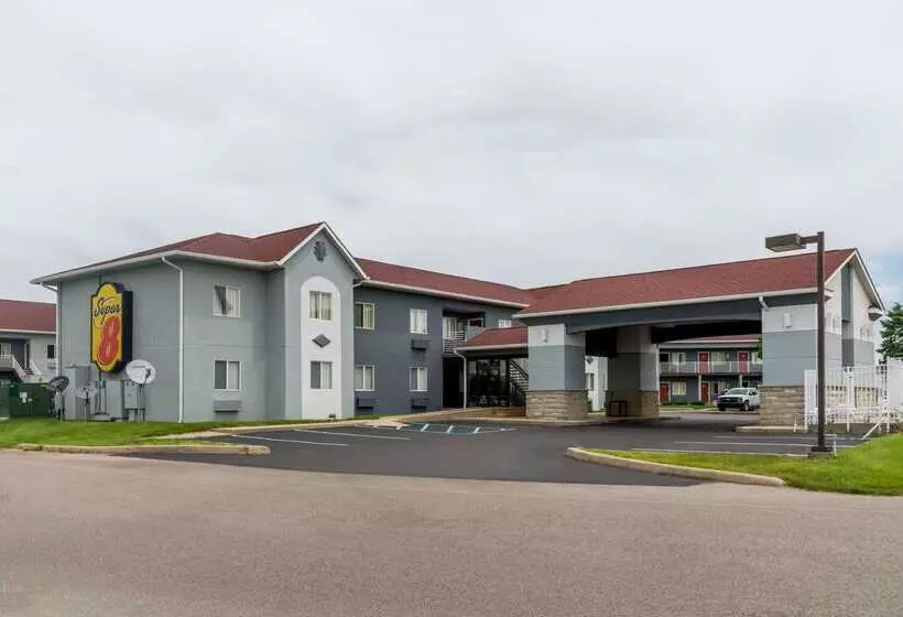Hotelli Super 8 By Wyndham Indianapolis/ne/castleton Area
