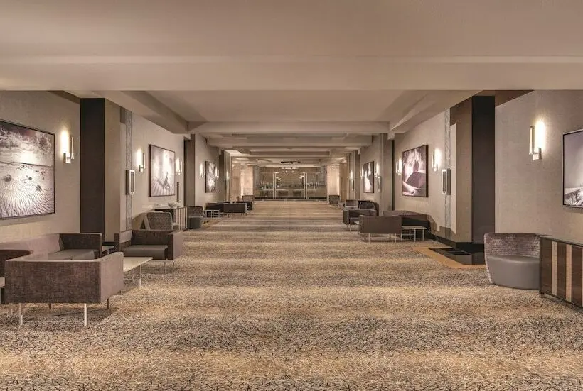 Luxor Hotel And Casino