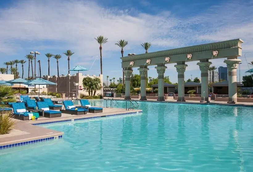 Luxor Hotel And Casino