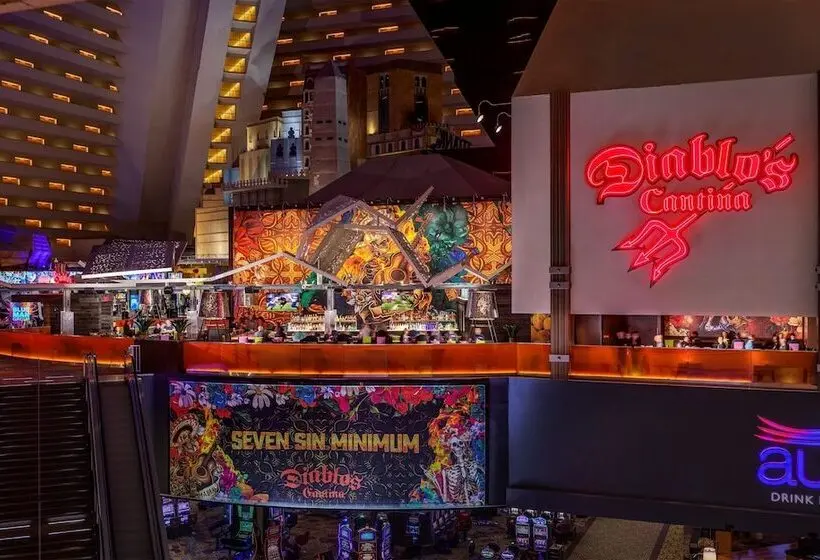 Luxor Hotel And Casino