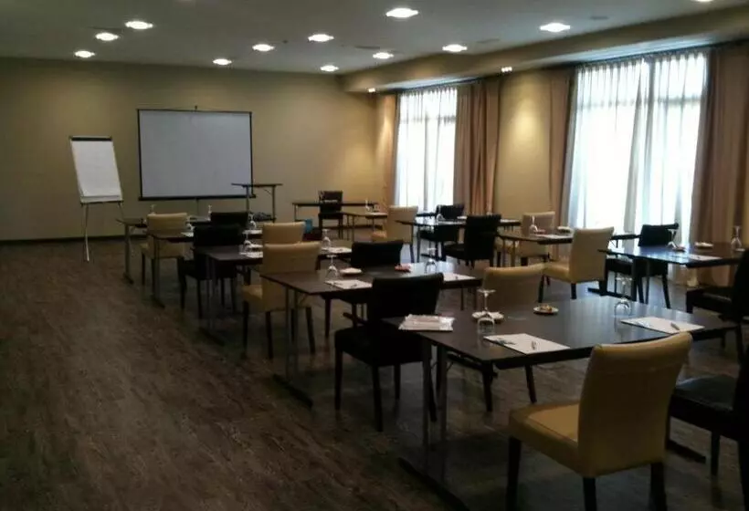 בית מלון כפרי Spa Villa Nazules