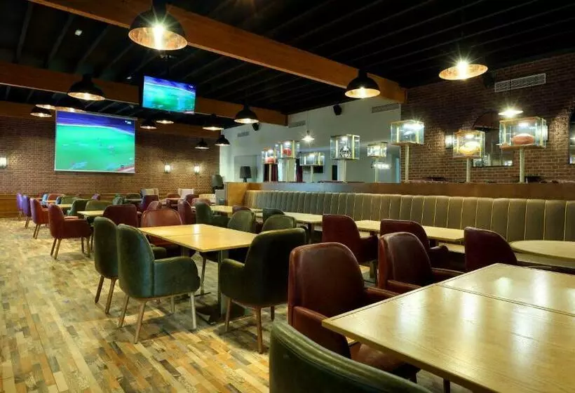 منتجع Grand Palladium Select Palace Ibiza