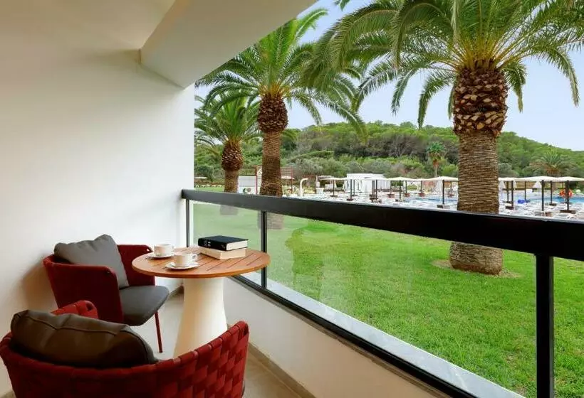منتجع Grand Palladium Select Palace Ibiza