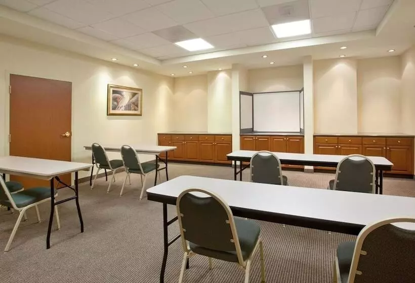 Holiday Inn Express Hotel & Suites Tucson Mall, An Ihg