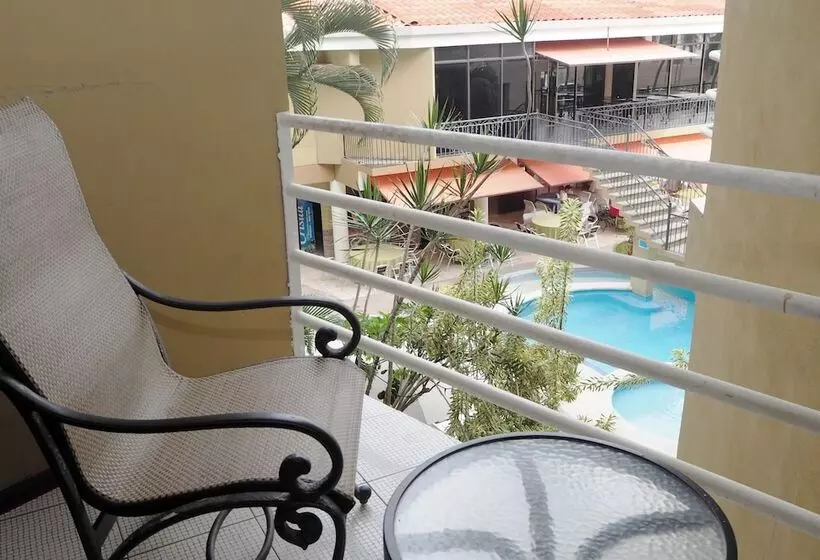 Hotel Balcon Del Mar Beach Front