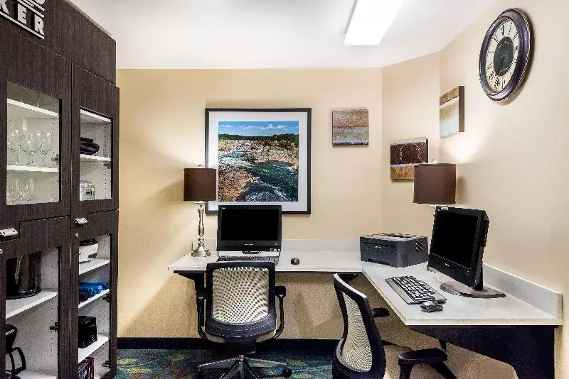 هتل Candlewood Suites Sterling, An Ihg