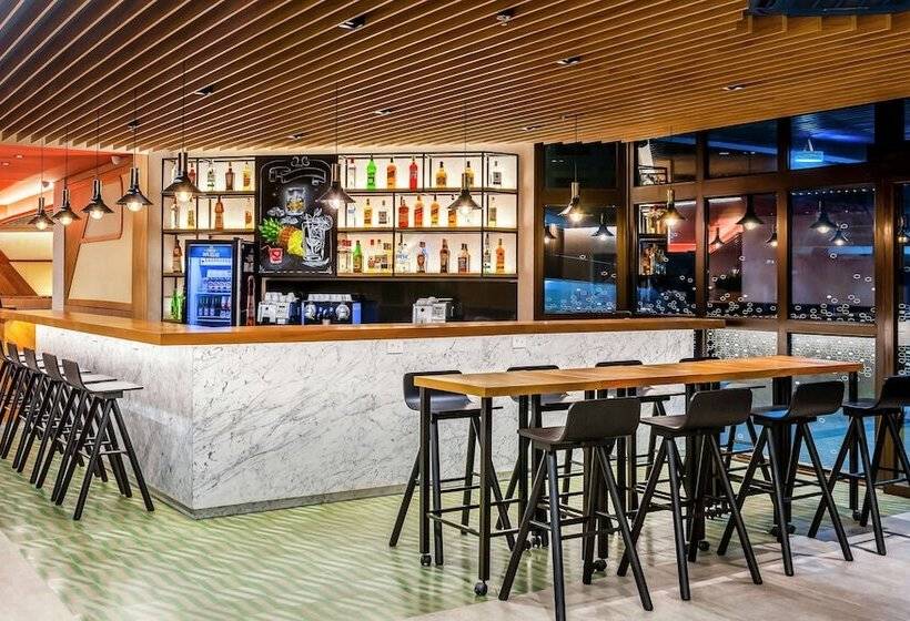 Hotell Hampton By Hilton Guarulhos Airport