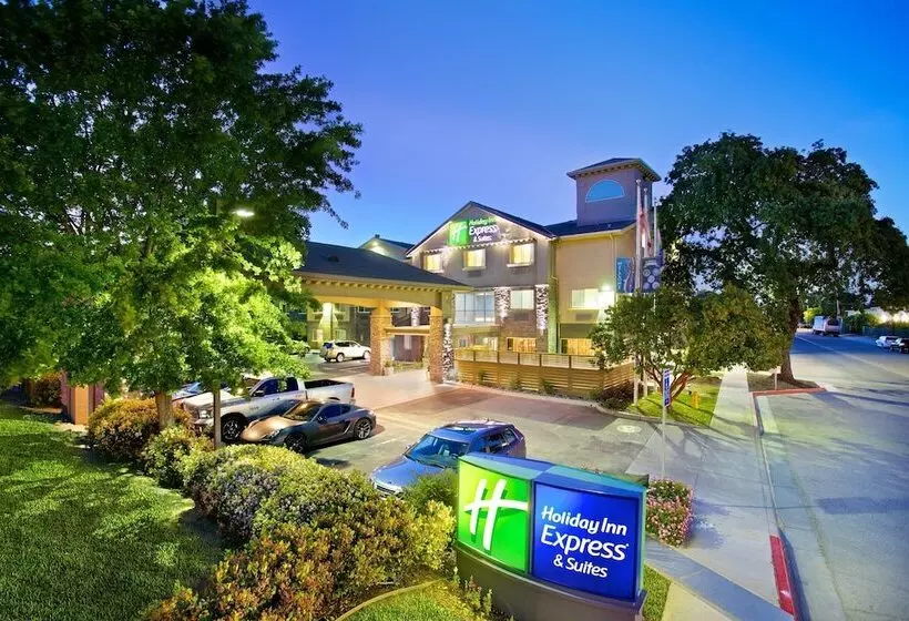 Holiday Inn Express Hotel & Suites Paso Robles, An Ihg