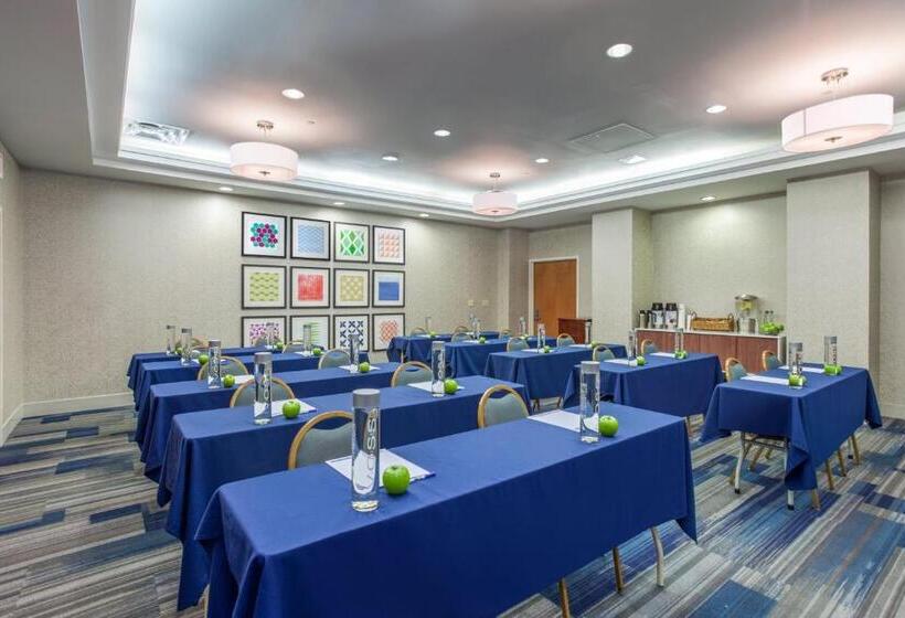 Hotel Holiday Inn Express Hauppauge Long Island, An Ihg