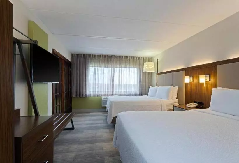 هتل Holiday Inn Express Hauppauge Long Island, An Ihg