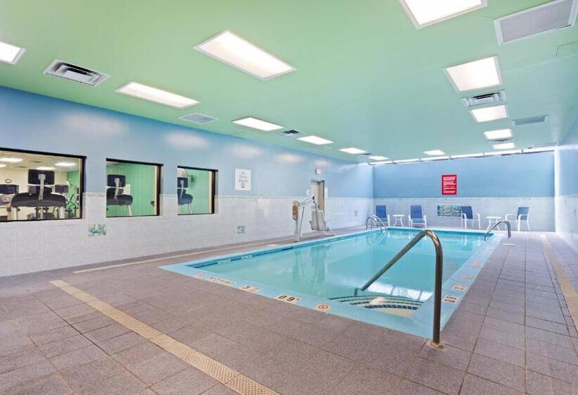 Hotel Holiday Inn Express Hauppauge Long Island, An Ihg