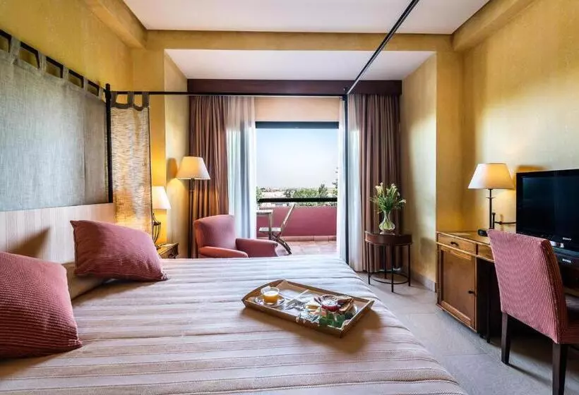 Отель Intelier Airén