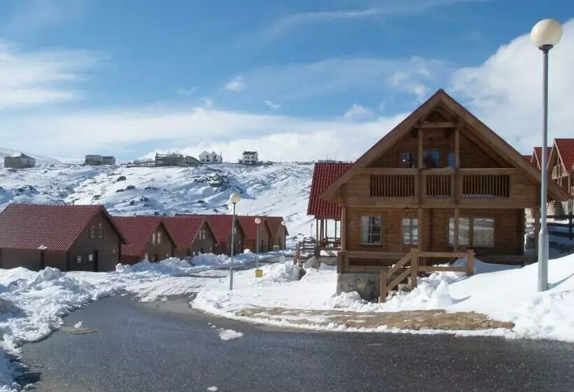 Hotelli Luna Chalets Da Montanha   Serra Da Estrela