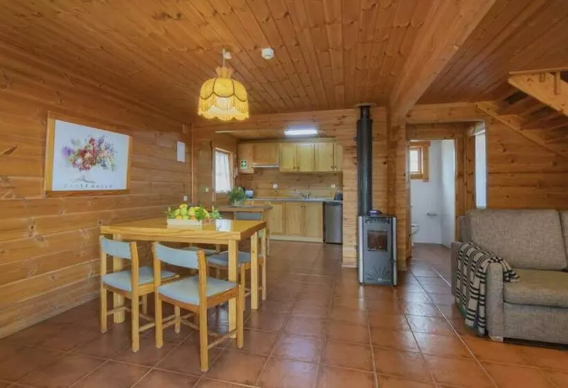 Hotelli Luna Chalets Da Montanha   Serra Da Estrela