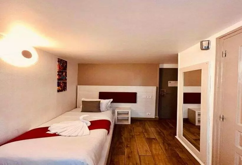 ホテル Pavillon Opera Lafayette