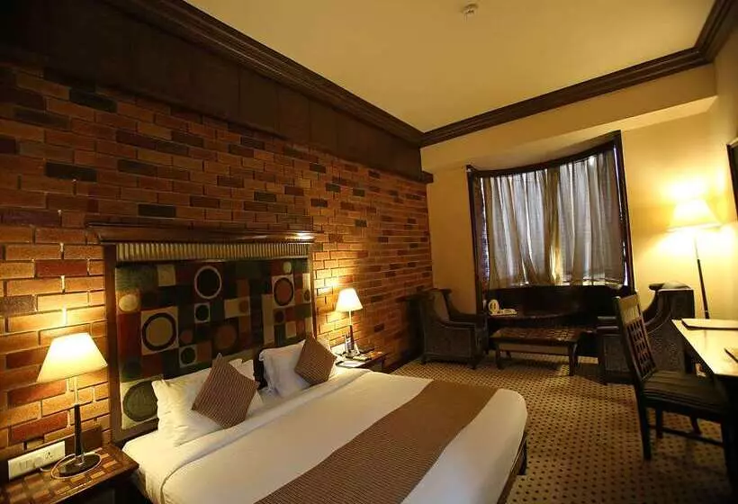 ホテル The Royal Plaza Gangtok