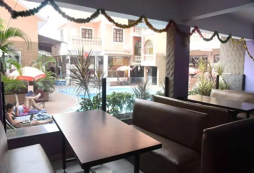 فندق Ticlo Resort