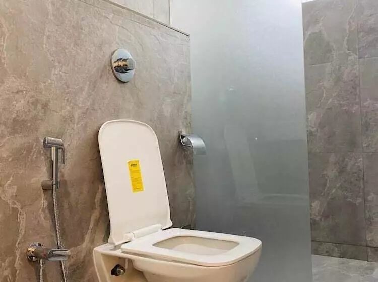 فندق Ticlo Resort