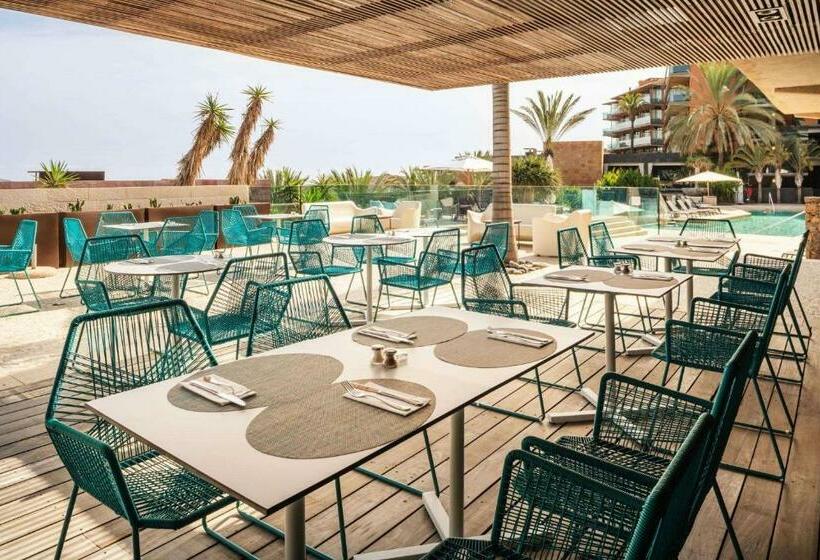 Salobre Hotel Resort & Serenity